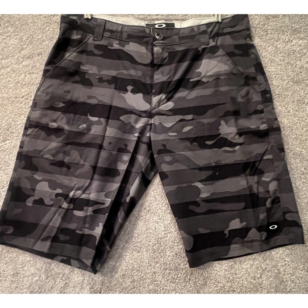 Oakley Camo Stripe Hybrid Shorts Men's Size 36 Black Gray Boardshorts Golf